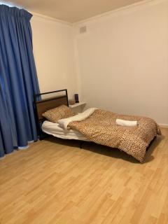 Sunflower Homes Classy and Cozy - Mawson Lakes - 2