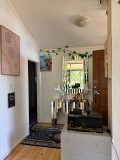 Sunflower Homes Classy and Cozy - Mawson Lakes - 0
