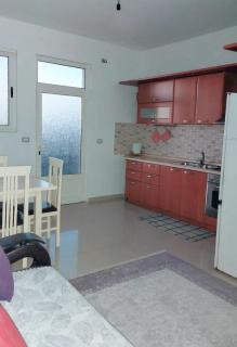 House Ura e Mesit - Boks - 2
