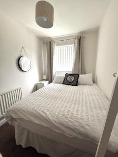 Near Everton & Anfield Free Off-street Parking - Liverpool - 4