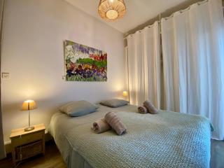 Établissement 3 étoiles avec ASCENSEUR, 3 appartements lumineux vue port avec balcon, 200m de la mer, Wifi Fibre, tous service inclus - Dieppe - 5