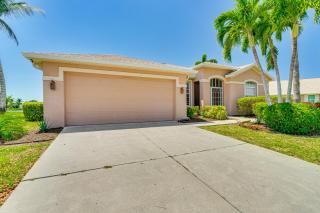 6 Mi to Fort Myers Beach Lakefront Home with Pool - Fort Myers - 8