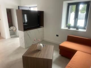 Jacuzzi House Mia - Gajana - 6