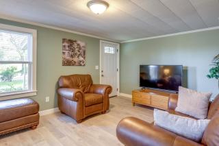 Charming Watkins Glen Home with Yard! - Watkins Glen - 7