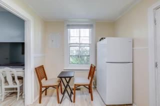 Walk to Beach and Dtwn Apt in Ocean Grove - 3