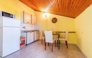 Nice Apartment In Povljana With Wifi - Povljana - 8