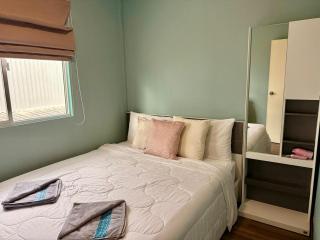 Townhome 3BR 2baths near Airport and Old town - 1