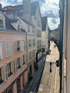 Studio cosy au coeur du centre-ville à 2 min de la Cathédrale - 1