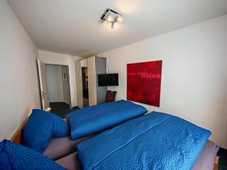 4 Zimmer 115m2 Gartenwohnung an der Jakobshorn Talstation neben Wander- und Mountainbikeparadise - 3