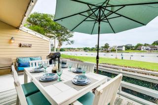 Paddleboards, Life Vests Lake Conroe Getaway! - Montgomery - 0