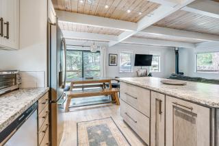 Family Cabin in Blue Lake Springs, Near Town! - Arnold - 1