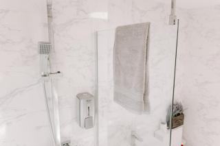 Pendle Close - 3 bed house with parking - 3