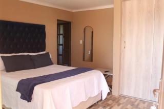 Royal Gidlas Guesthouse - - 6