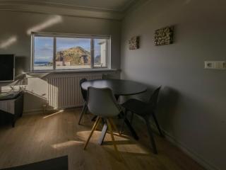 Bright flat with stunning view! - Vestmannaeyjar - 0