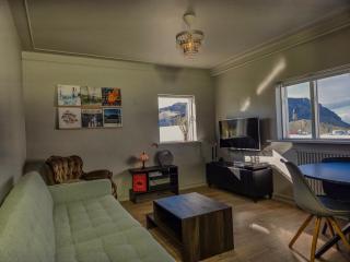 Bright flat with stunning view! - 7