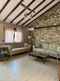 Balis House - Theologos - 4