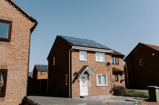 Morville Court - 2 bed house with office - 0