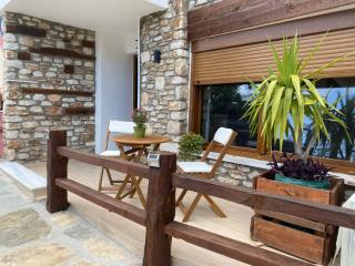 Balis House - Theologos - 9