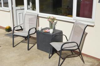 Detached Romantic Studio. - - 2