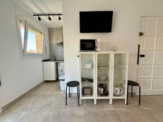 GOLDEN COAST CALAFELL 2 - 6