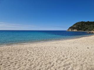 Villa dei Pirati, sulla spiaggia di Campus - Porto sa Ruxi - 0