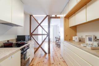 Central Bedroom in Shared House in Chiado - Historic Center of Lisbon - Lissabon - 5