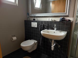 A. Bernhard Guest House - Keflavík - 6