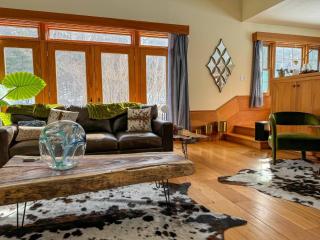 NEW - Designer Home - Mins to Lebanon/Hanover - NH - 0