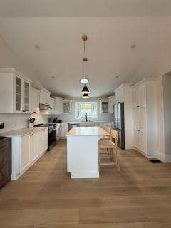 Driftwood Luxe Lakefront Retreat - Tobermory - Tobermory - 5