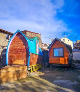 Central houses budget friendly - Bucarest - 7