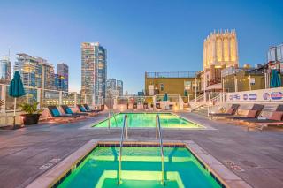 Industrial Style 2BR Condo Downtown LA With Rooftop! - Los Angeles - 2
