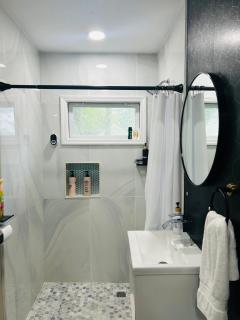 Fancy Studio Private Entrance - Selden - 3