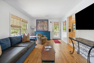 Pet Friendly Folly Vacation Three Bedroom Cottage 317 East - Folly Beach - 1