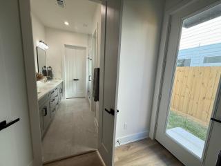 Elegant Plush Properties - Houston - 3