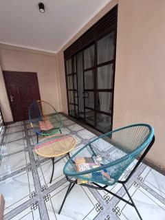 Anishahstaycation - Jinja - 2