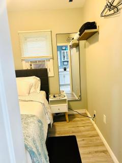 Fancy Studio Private Entrance - Selden - 6