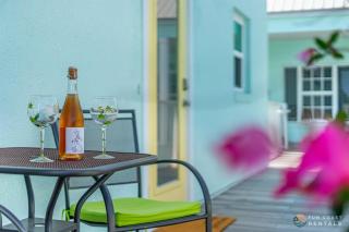 NEW! Stay ON Flagler Avenue! Charming Condo with Kitchen, Parking and Courtyard! - New Smyrna Beach - 0