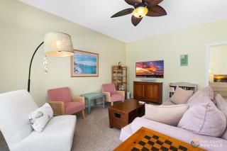 NEW! Stay ON Flagler Avenue! Charming Condo with Kitchen, Parking and Courtyard! - New Smyrna Beach - 9