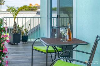 NEW! Stay ON Flagler Avenue! Charming Condo with Kitchen, Parking and Courtyard! - New Smyrna Beach - 4
