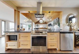 pet friendly waterfront Cottage-Bowmanville - Bowmanville - 4