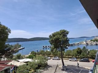 Prvi red do mora - Šibenik - 8
