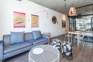 Contemporary Style in Woodstock - 1