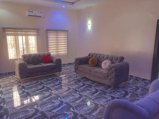 Favour Shield Apartment - Rubuchi - 9