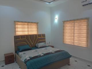 Favour Shield Apartment - Rubuchi - 5