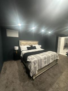 Luxury 2 bedroom basement - 7