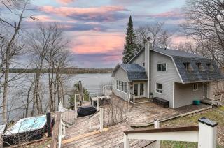 Cozy Lakefront Chalet near Magog - Austin - 0