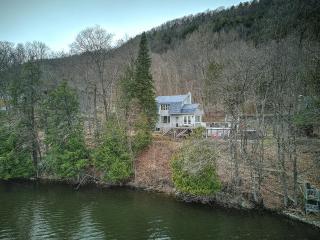 Cozy Lakefront Chalet near Magog - Austin - 2