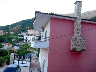 Seaside retreat with garden view - 0