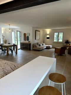 4 bedroom villa, private pool and garden - Cabrières-dʼAvignon - 0