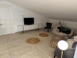 4 bedroom villa, private pool and garden - Cabrières-dʼAvignon - 9